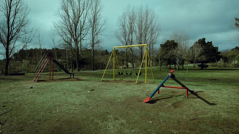 Jak się pisze huśtawka i jej rola w edukacji oraz kulturze